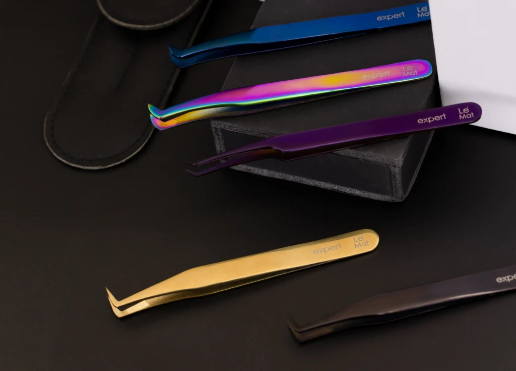 Tweezer Expert landing page Hero image Colored finish