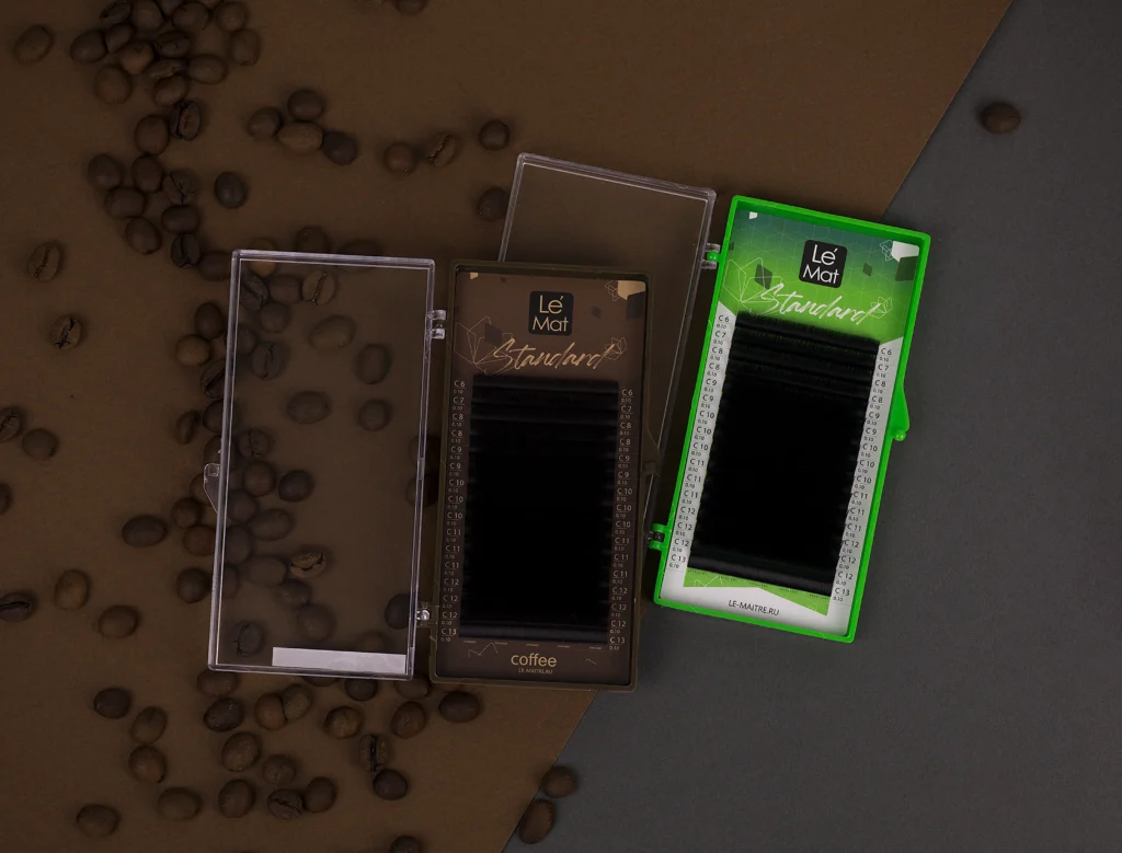 Standard 2 trays coffee arabica and black lashes. Brown and black- hero for standard landing page