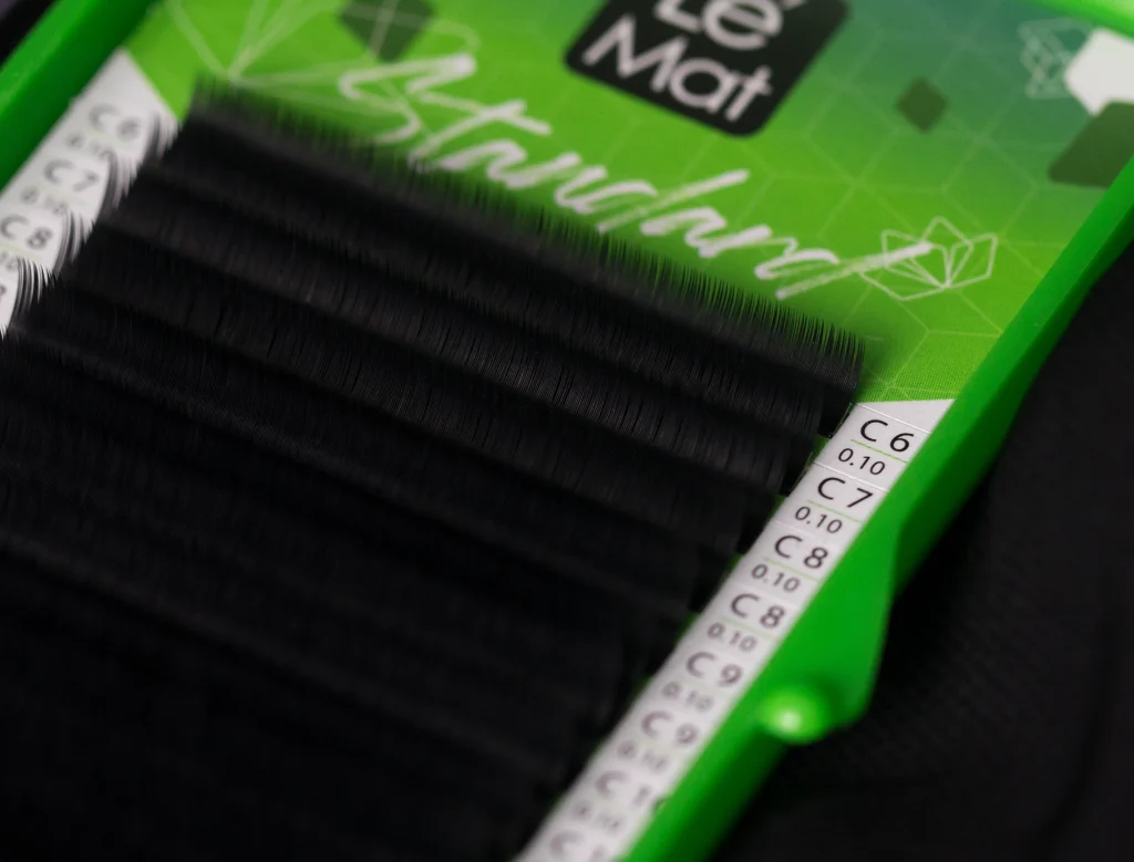 Standard black eyelash fiber image